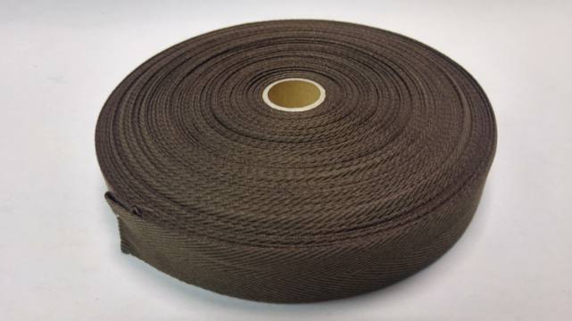 Trak bombaž keper širine 50 mm 50m 1910