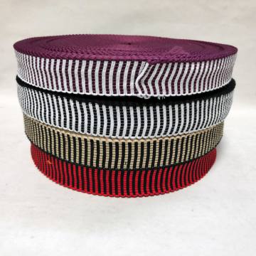 Trak pleten za copate 28 mm - 1 m  4493