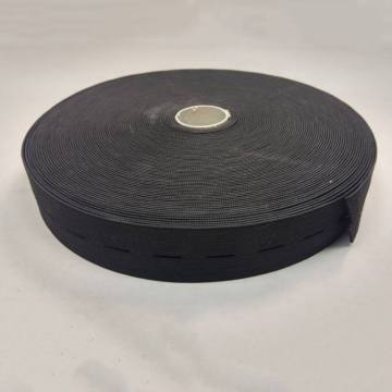 Elastika z luknjicami 30 mm ČRNA 1m 5013