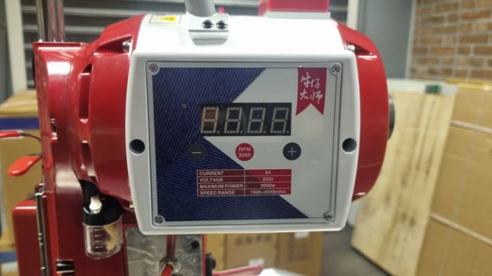 Krojilni nož električni samostoječi vertikalni  JL-CZD-GT9- 8